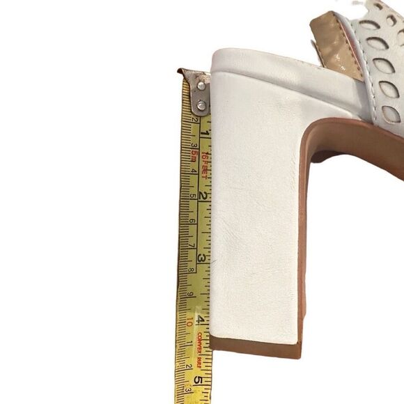 Ann Taylor white proliferated sandals-size 8.5 - Picture 5 of 6